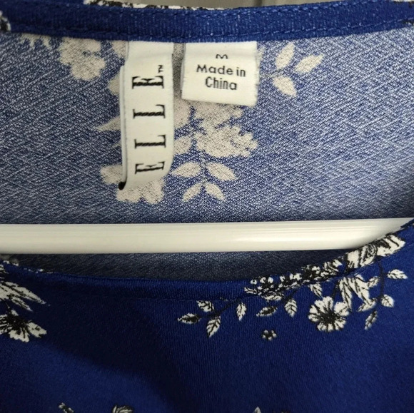 Elle Sleeveless Shirt - Picture 2 of 2